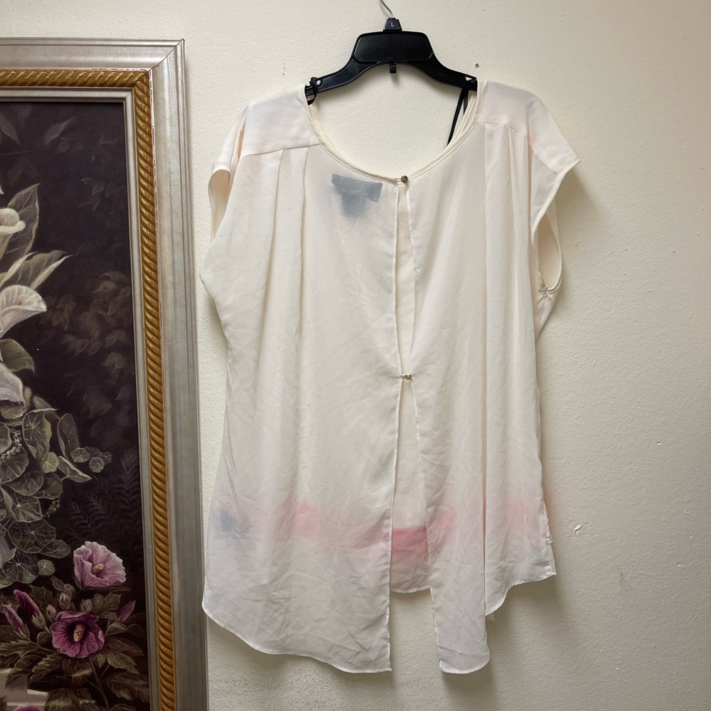 Kardashian Kollection Women’s Top. Size Large